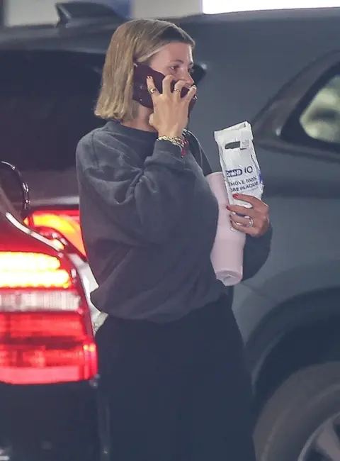 Sofia Richie Flaunts Fresh Haircut While Running Errands in Beverly Hills 06-25-25