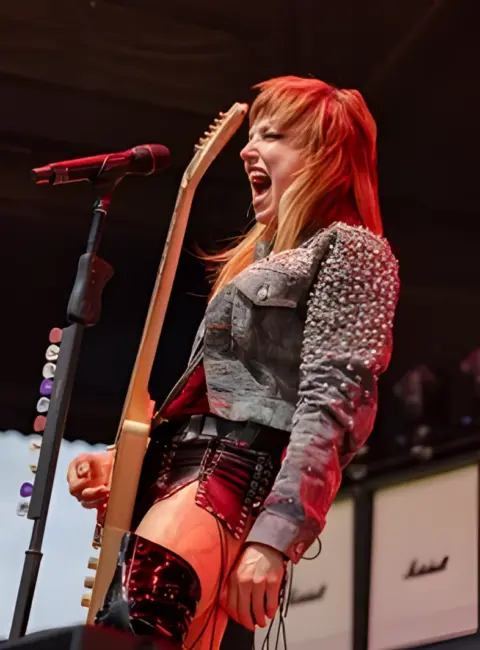 Lzzy Hale (of Halestorm) in Concert at the Toyota Amphitheatre, Wheatland 07-24-25