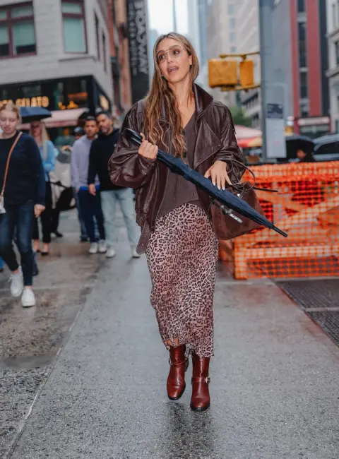 Jessica Alba Out and About in New York City 09-17-2025