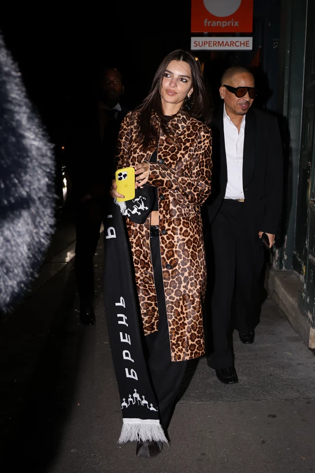 Emily Ratajkowski Stuns in Leopard-Print Jacket at Private Party in Sugaar Restaurant in Paris 10-04-2025