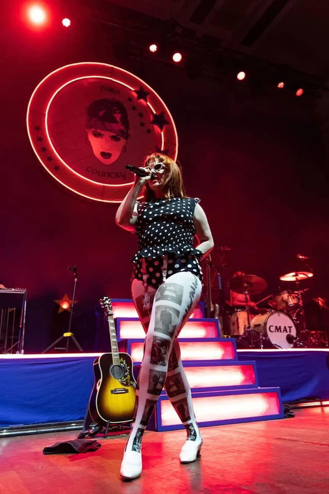 CMAT – Performs a at o2 City Hall, Newcastle, England 11-16-2025