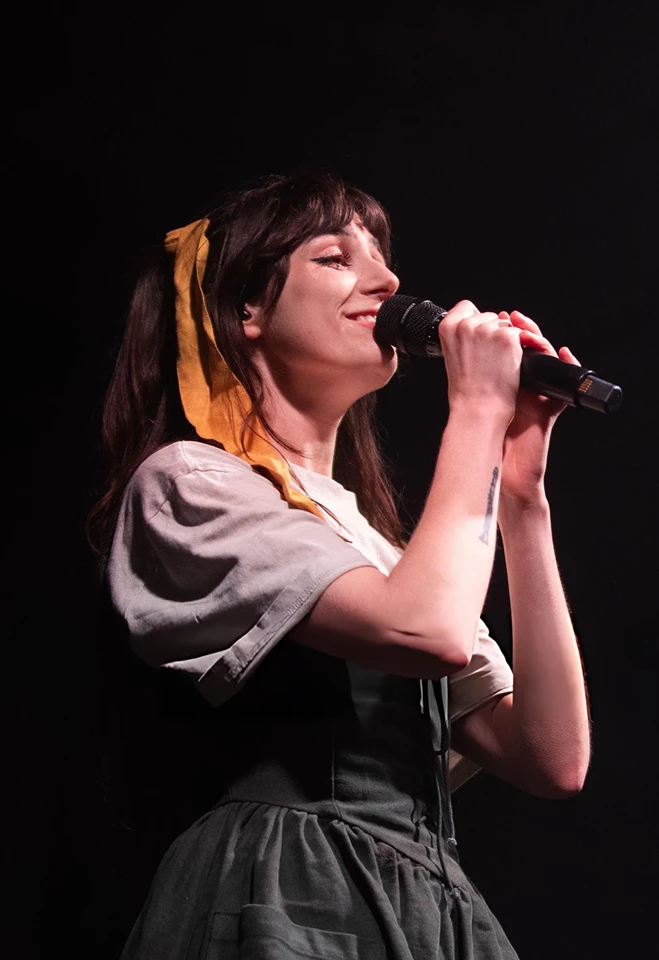Dodie – Performs Onstage During a Concert at the National Stadium, in Dublin, Ireland 11-21-2025